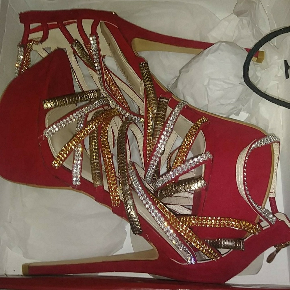 Stilletos